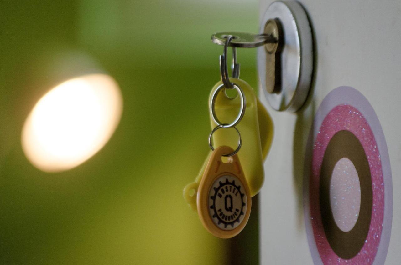 Q Podgorica Beds,Rooms And More エクステリア 写真