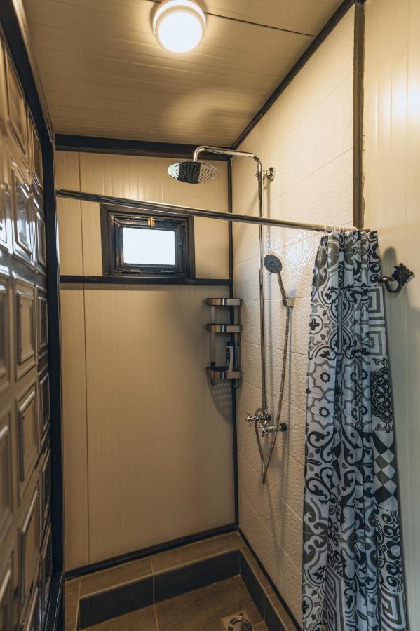 Q Podgorica Beds,Rooms And More エクステリア 写真